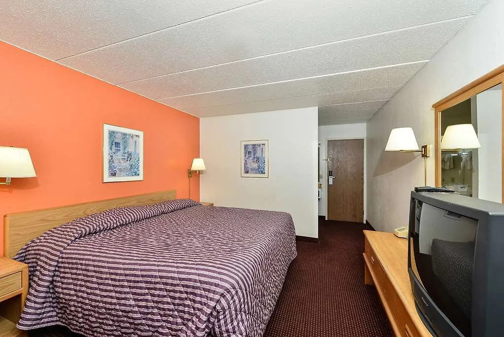 Americas Best Value Inn - Omaha-1