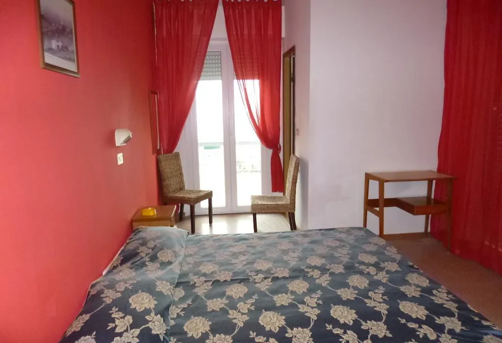 Consul Hotel-1