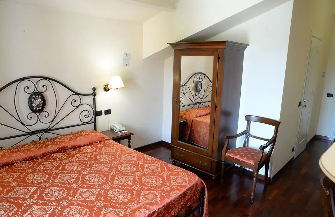 Villa Chiara Hotel-1