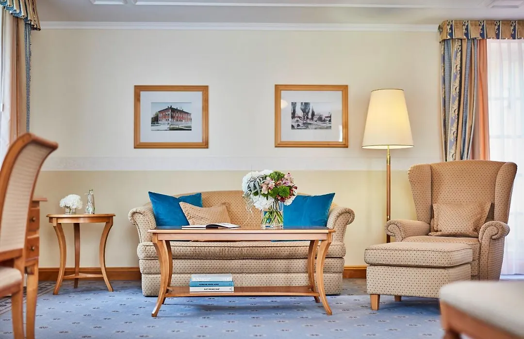 Allee Hotel-1