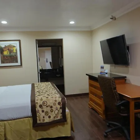 Rodeway Inn Cypress - Buena Park-3