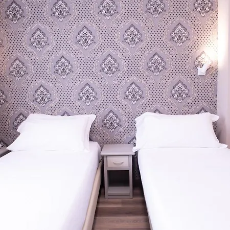 Hotel Della Rosa-2