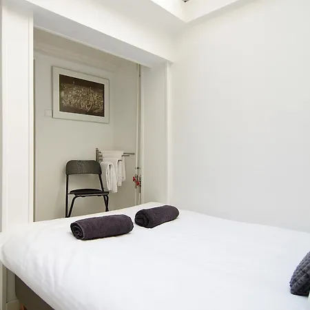 Cosy Apartment Right In The City Center With Airco!-2
