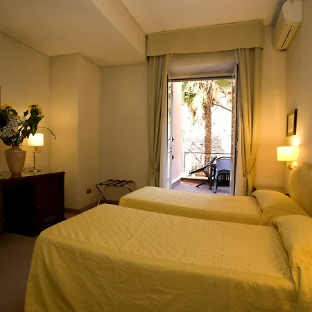 Hotel Domus Aventina-3