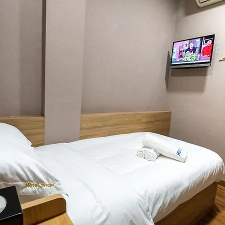Tresor Tavern Hotel-3