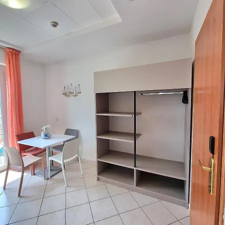 Residence Mare-2