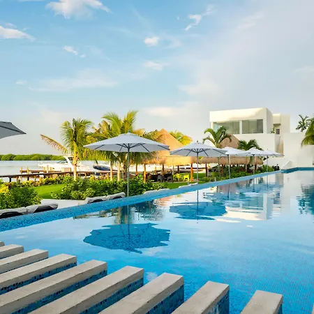 Real Inn Cancun-3