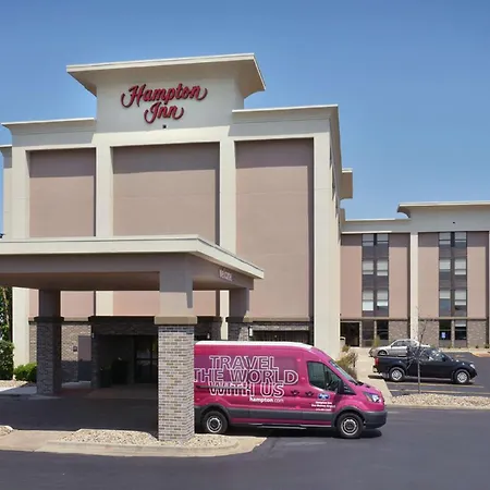 Hampton Inn Des Moines-Airport-2