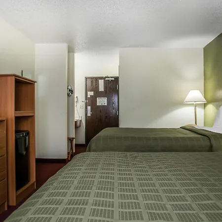 Hudson Inn & Suites-3