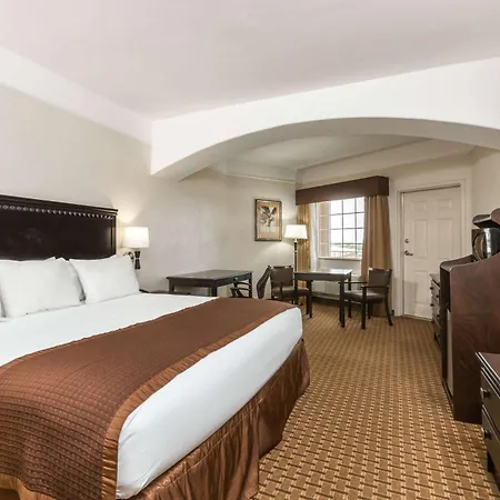 Baymont By Wyndham Galveston-2