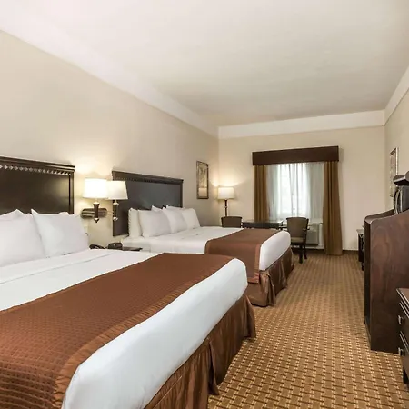 Baymont By Wyndham Galveston-3