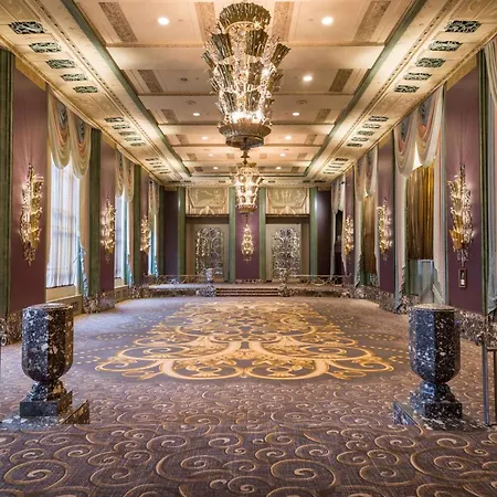 Hilton Cincinnati Netherland Plaza-3