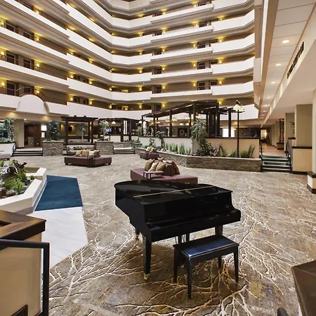 Doubletree By Hilton Rapid City Downtown Convention Center-3