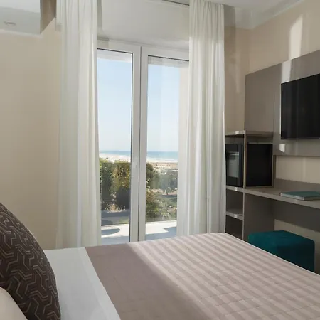 Hotel Ascot Riccione-3