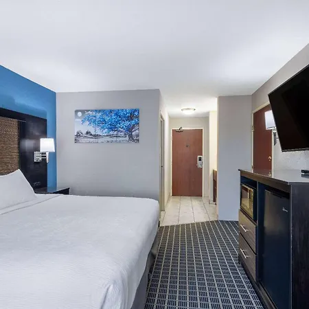 Baymont By Wyndham Kirksville University Area-3