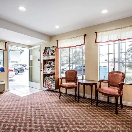 Rodeway Inn San Clemente Beach-3