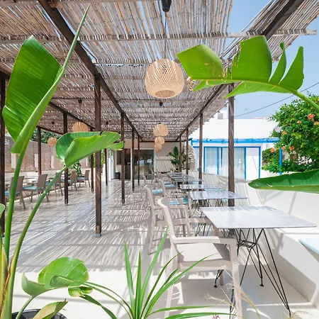 Atma Beach Rooms & Suites-2