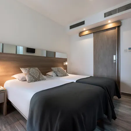 Plaza Regency Hotels-2