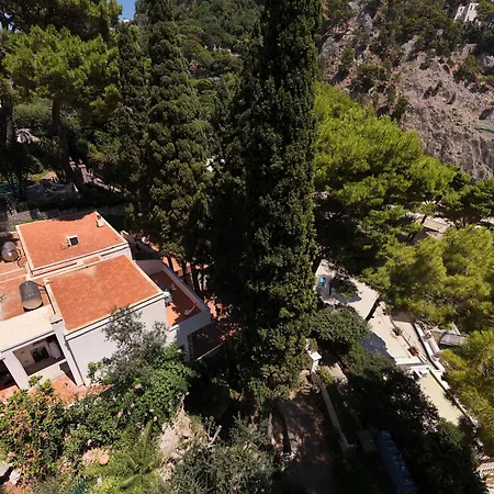 Casa Schiattarella Capri-2