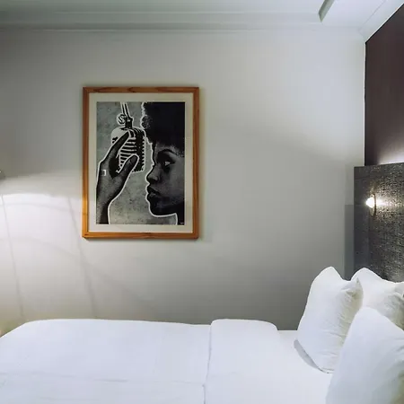 Pentahotel Reading-2