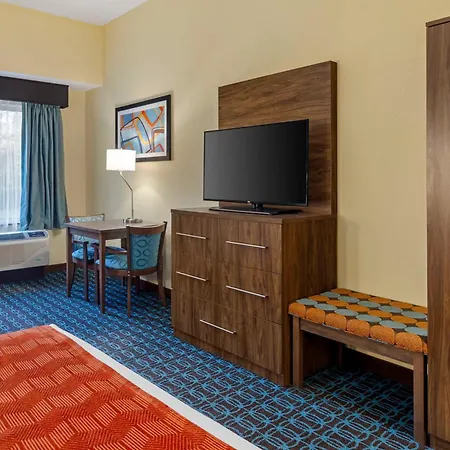 Best Western Plus North Shore Hotel-3