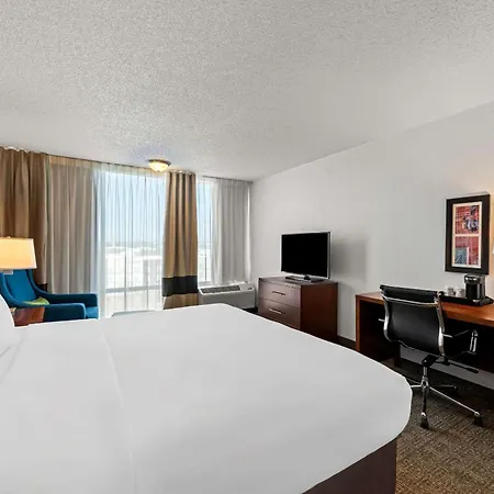 Comfort Inn & Suites Omaha Central-2