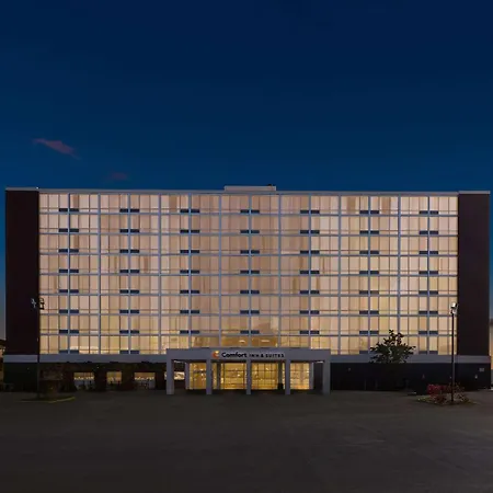 Comfort Inn & Suites Omaha Central-3