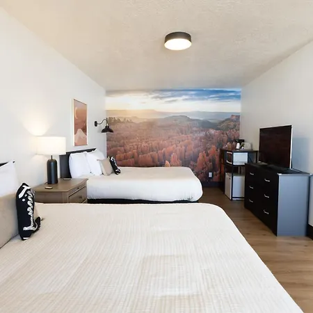 The Golden Spur Hotel-2