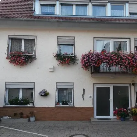 Pension Arnold Neuenburg-2