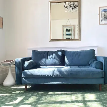 Hotel 63-2