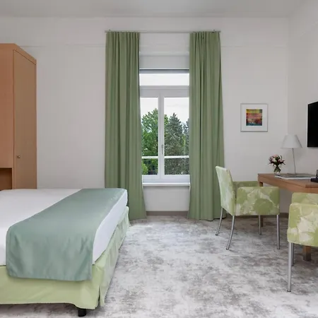 Grand Hotel Europe-2