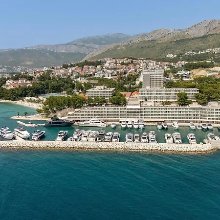 Le Meridien Lav Split-2