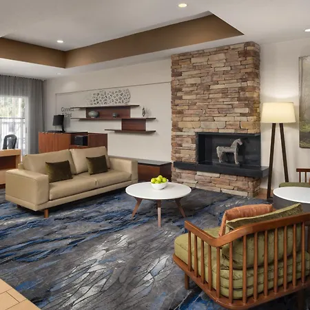 Fairfield Inn Orlando Airport-3