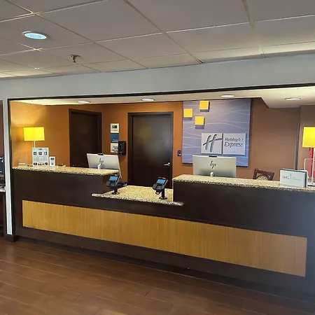 Holiday Inn Express Forsyth By Ihg-3