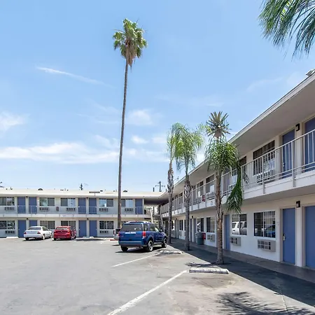 Motel 6 Bakersfield-3