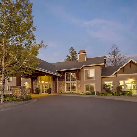 Best Western Plus Kalispell/Glacier Park West Hotel & Suites-3