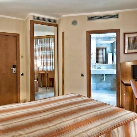 Hotel Aristol - Sagrada Familia-2