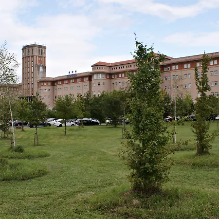 Hotel Seminario Aeropuerto Bilbao-3