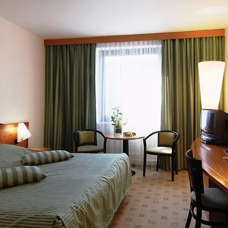 Expo Hotel-3