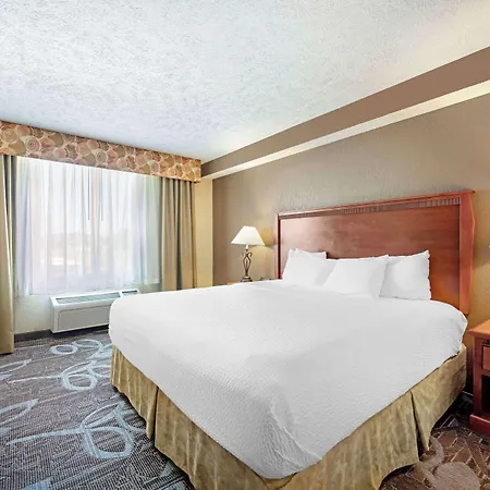 Best Western Plus Mid Nebraska Inn & Suites-2