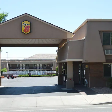 Super 8 By Wyndham St. George Ut-2