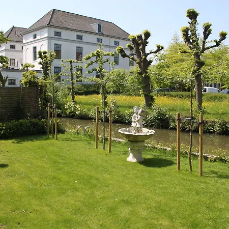 Hotel Oorsprongpark City Centre Utrecht-3