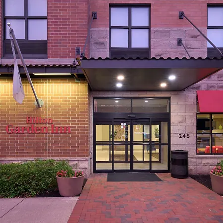 Hilton Garden Inn Bloomington-2