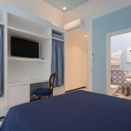 Hotel Mignon Meuble-2