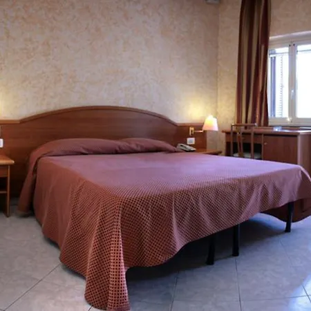 Hotel Salaria-2