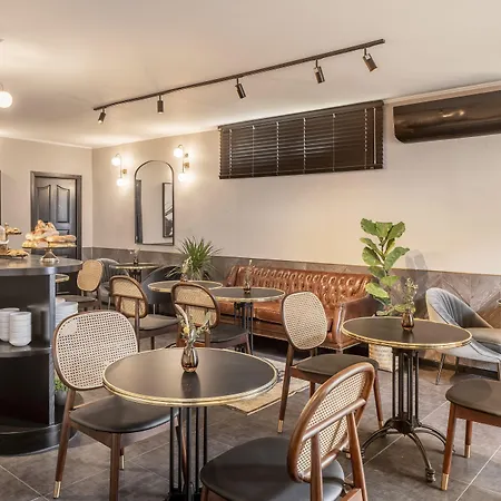The New Port Hotel Tlv-3