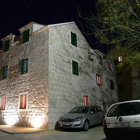 House Sandra-2
