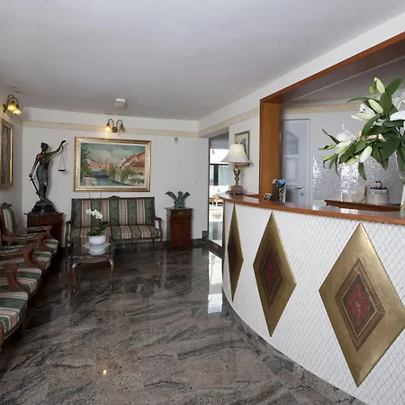 Aparthotel Vila Minka-3