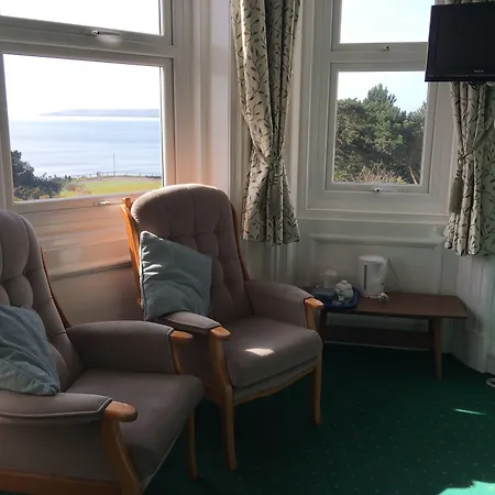 Hotel Riviera By The Sea-3