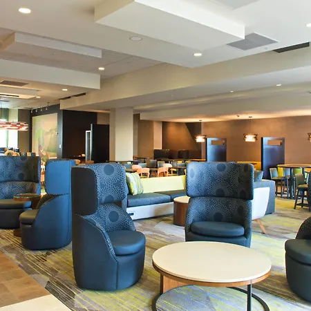 Courtyard By Marriott Seattle Everett Downtown-2